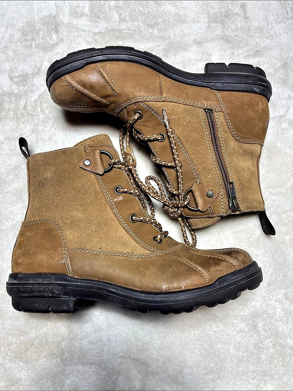 UGG Classic Mini Lace-Up Winter Boots Brown & Black US 7